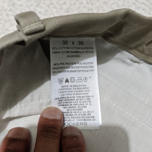 Dockers dress pants 32 x 30 - Picture 2 of 4